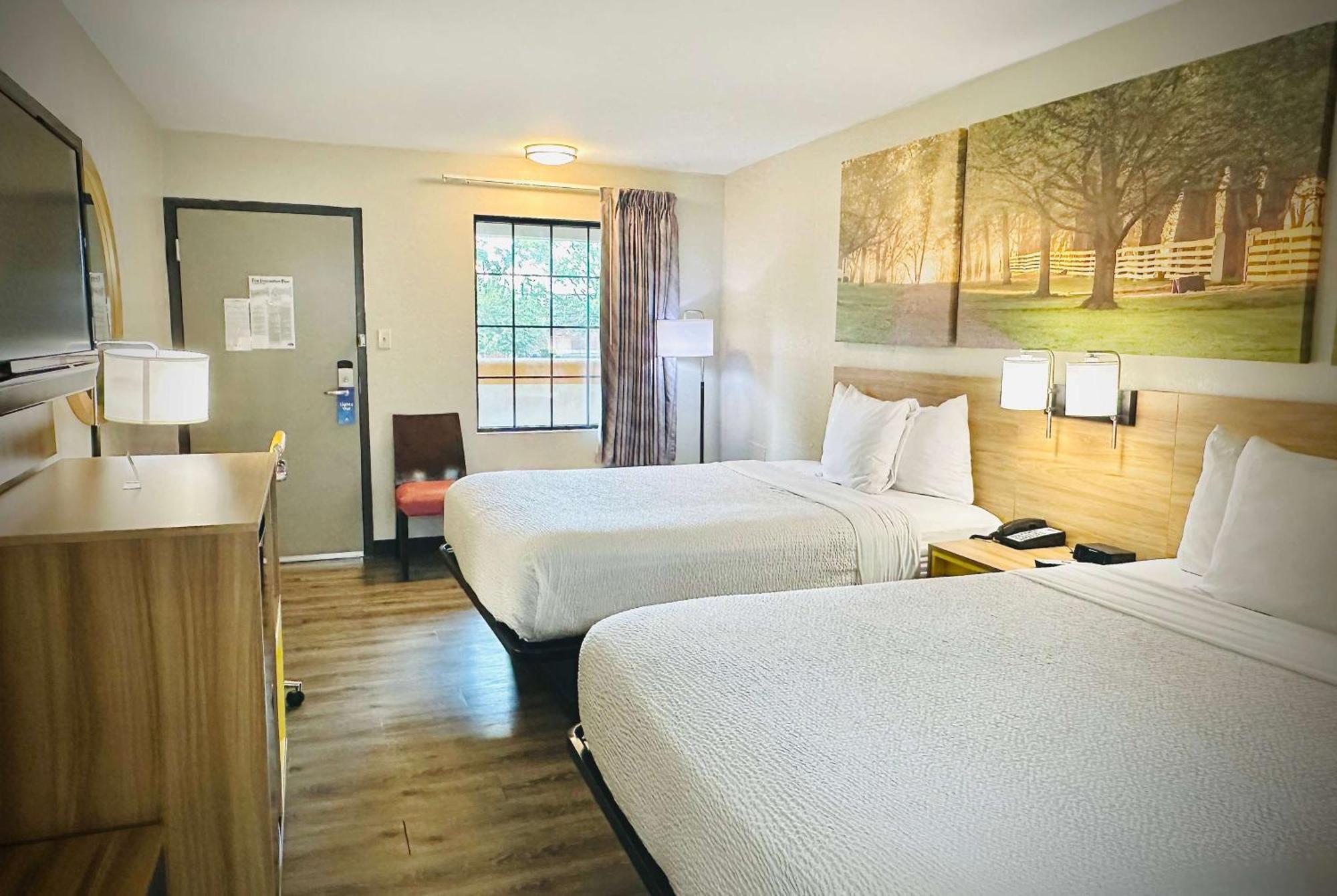 Days Inn By Wyndham Westend Alexandria,Va Washington Dc Area Buitenkant foto