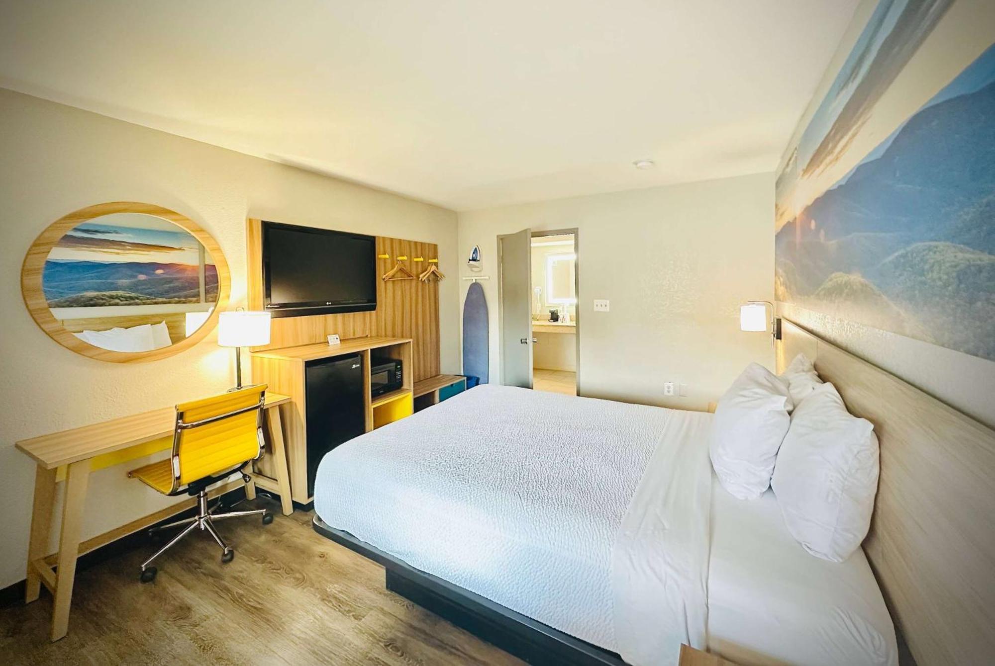 Days Inn By Wyndham Westend Alexandria,Va Washington Dc Area Buitenkant foto
